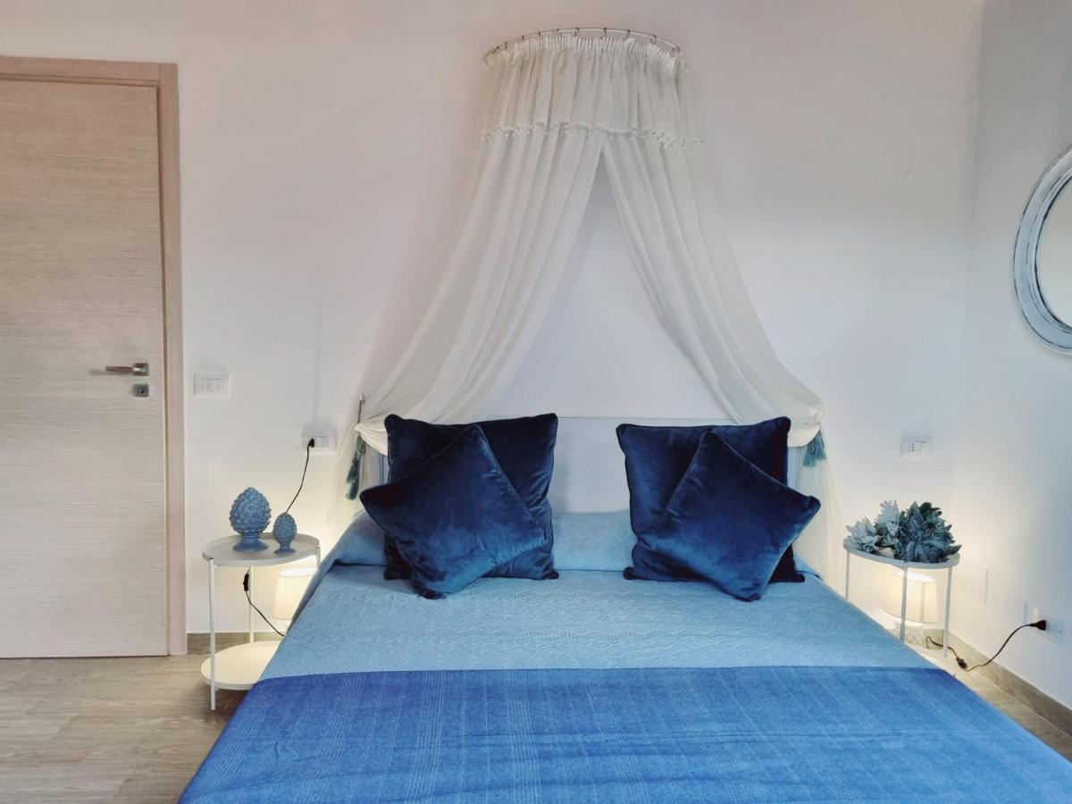 Appartement Stazzo San Teodoro Piscina Condivisa Extérieur photo